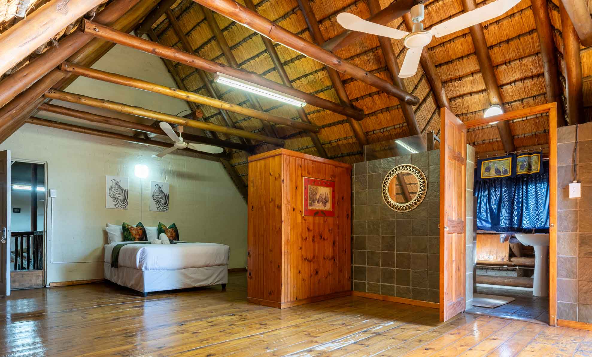 Luxury thatched room